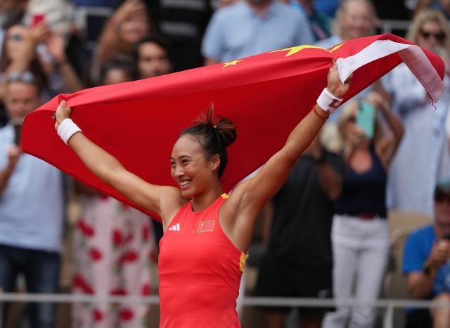 1723627443261044693.jpg 巴黎奥运会丨网球——女单:郑钦文夺冠XxjpseC007167_20240804_MVPFN0A001.jpg